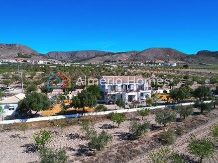 Villa Calathea: Villa in Oria, Almeria