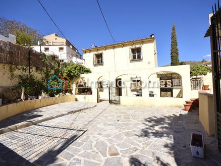 Cortijo Hibisco: Town House in Oria, Almeria