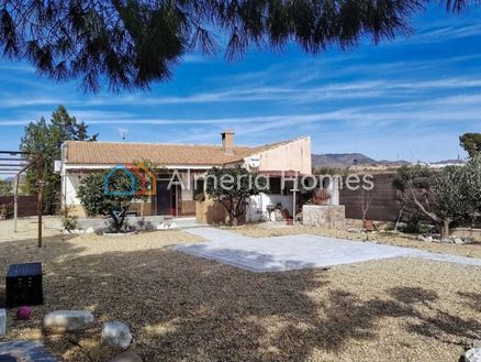 Villa Sparrow: Villa in Cantoria, Almeria