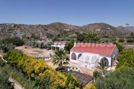 Villa Caballos: Villa en venta en Oria, Almeria