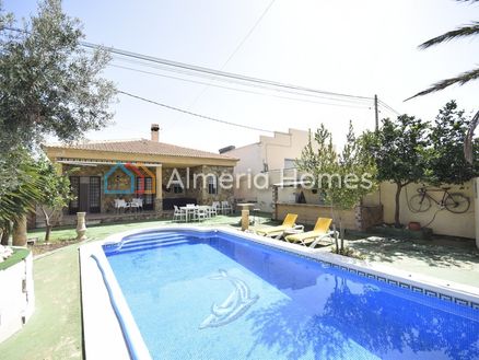 Villa Valenciana: Villa in Albox, Almeria