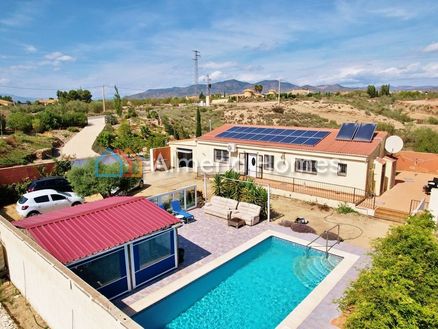 Villa Parador: Villa in Partaloa, Almeria