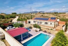 Villa Parador: Villa for sale in Partaloa, Almeria