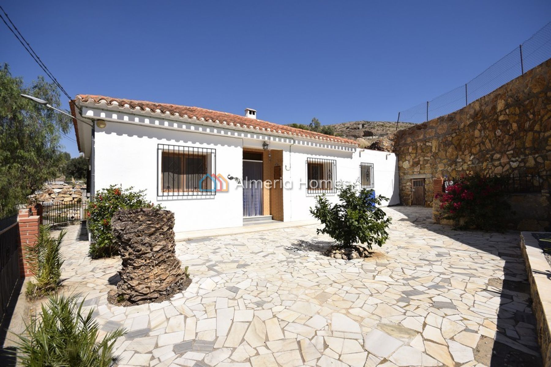 Villa Sunny — Villa for sale in Albox, Almeria — Image #1