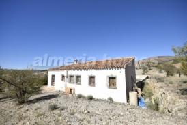 Cortijo Chile: Maison de campagne a vendre en Oria, Almeria