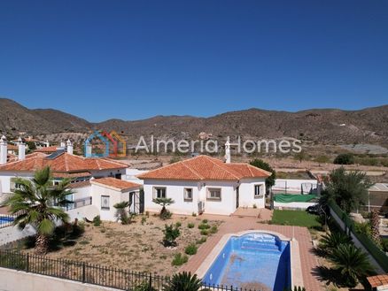 Villa Moras: Villa in Arboleas, Almeria