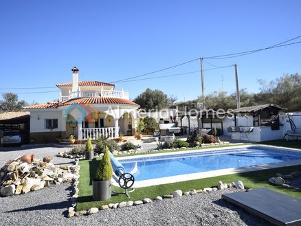 Villa Harmony: Villa in Cantoria, Almeria