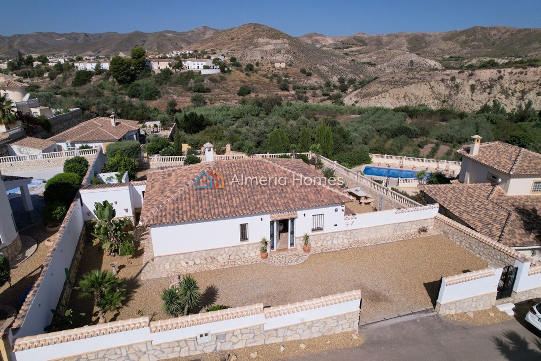 Villa Plumas — Villa under offer in Arboleas, Almeria — Image #3