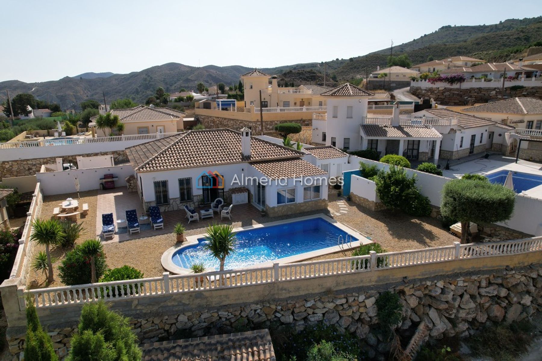 Villa Plumas — Villa under offer in Arboleas, Almeria — Image #1