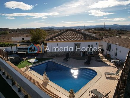 Villa Grapes: Villa in Partaloa, Almeria