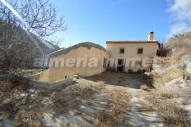 Cortijo Apricot: Maison de campagne a vendre en Oria, Almeria