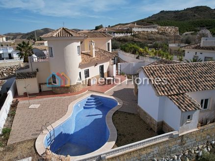 Villa Cranberry: Villa in Arboleas, Almeria