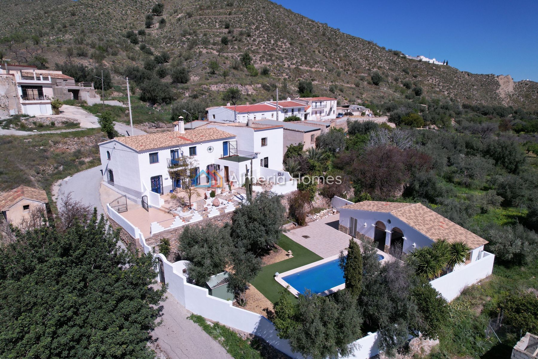 Cortijo Salvia &mdash; Landhuis gereserveerd in Arboleas, Almeria — Afbeelding #1