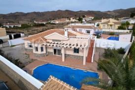 Villa Escorpion: Villa for sale in Arboleas, Almeria