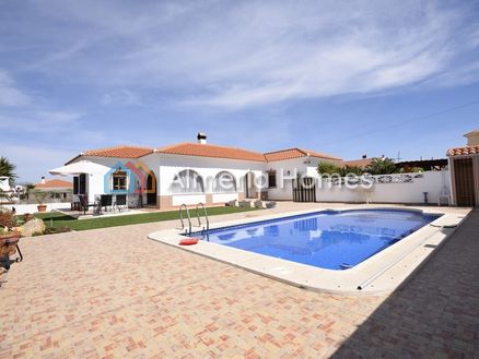 Villa Parrot: Villa in Arboleas, Almeria