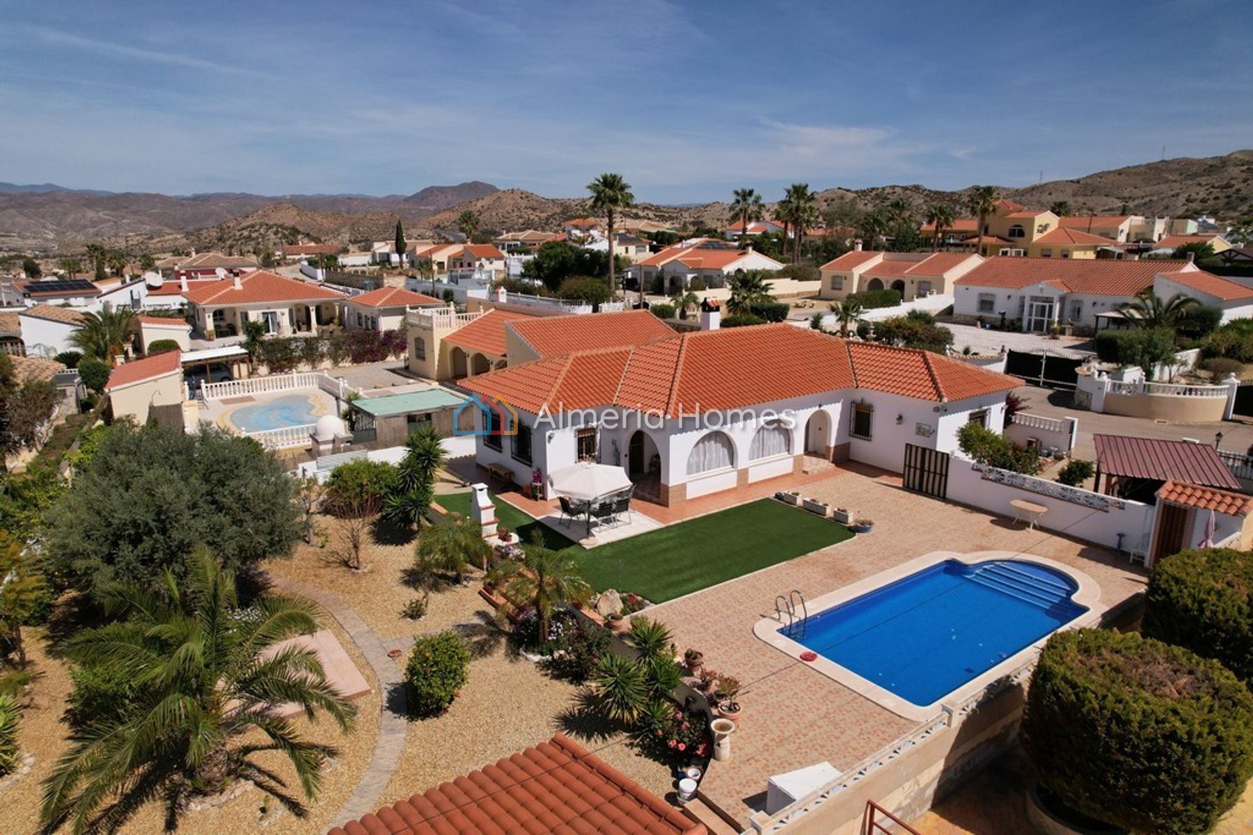 Villa Parrot — Villa under offer in Arboleas, Almeria — Image #2