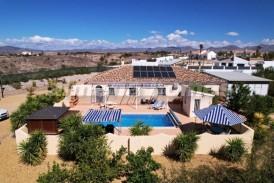 Villa Iris: Villa for sale in Albox, Almeria