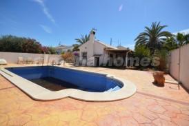 Villa Peach: Villa for sale in Arboleas, Almeria