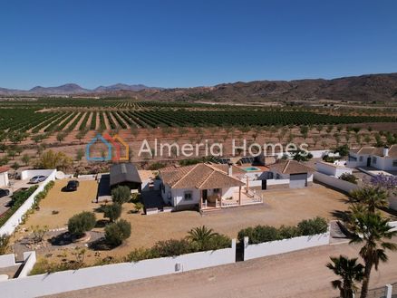 Villa Trono: Villa in Albox, Almeria