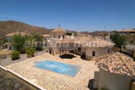 Villa Breeze: Villa en venta en Arboleas, Almeria