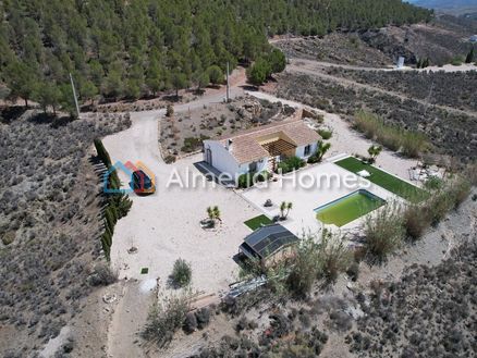 Villa Infinita: Villa in Velez Rubio, Almeria