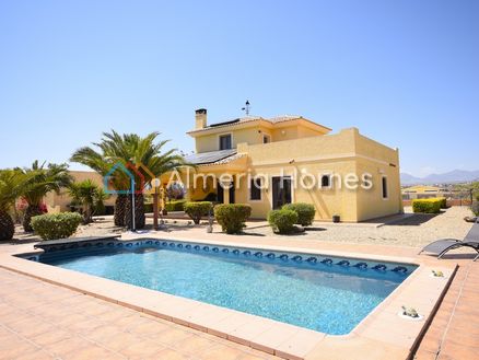 Villa Pearl: Villa in Albox, Almeria