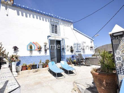 Cortijo Pirata: Country House in Oria, Almeria