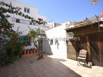 Casa Chestnut: Town House in Zurgena, Almeria