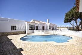 Villa Cypress: Villa for sale in Arboleas, Almeria