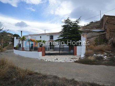 Cortijo Tony: Country House in Albox, Almeria