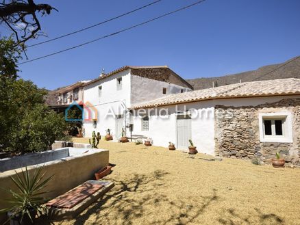 Cortijo Neem: Country House in Lubrin, Almeria