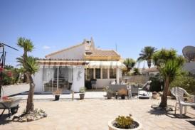 Villa Coco: Villa for sale in Arboleas, Almeria