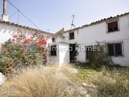 Cortijo Hueso: Country House in Oria, Almeria