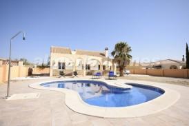 Villa Toby: Villa te koop in Partaloa, Almeria