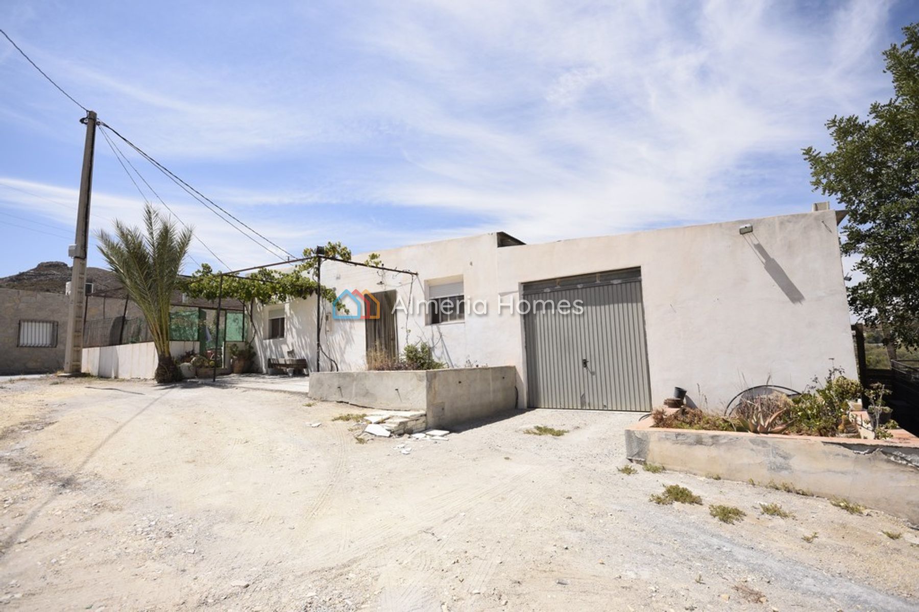 Cortijo Cooper — Country House for sale in Olula del Rio, Almeria — Image #1