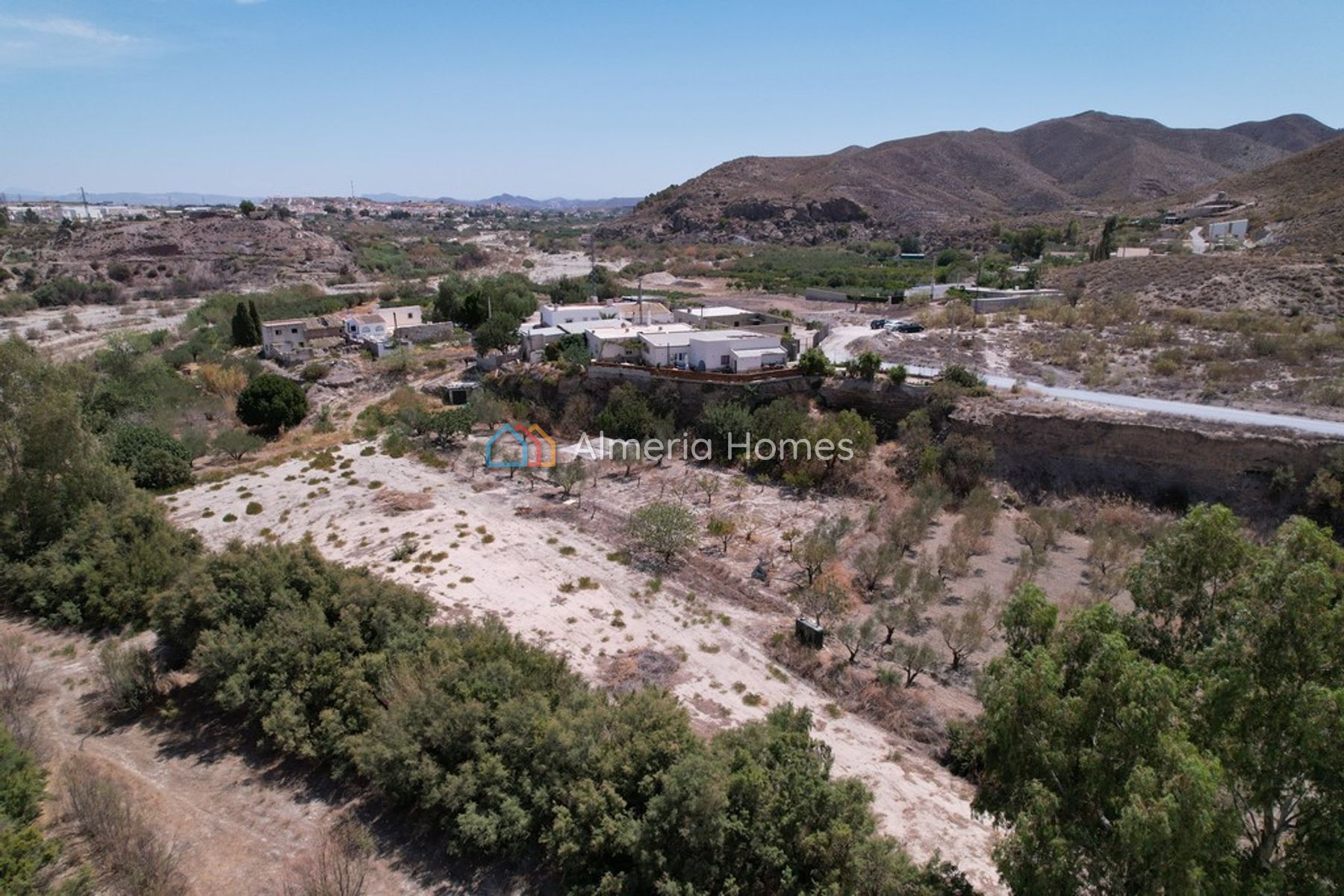 Cortijo Cooper — Country House for sale in Olula del Rio, Almeria — Image #2