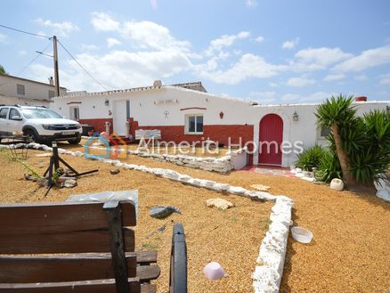 Cortijo Rosado: Country House in Zurgena, Almeria