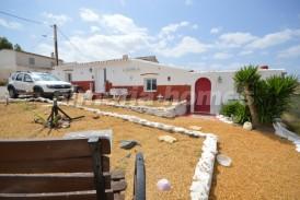 Cortijo Rosado: Maison de campagne a vendre en Zurgena, Almeria