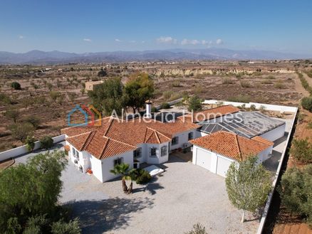 Villa Maddie: Villa in Albox, Almeria