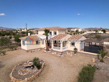 Villa Harley: Villa in Albox, Almeria