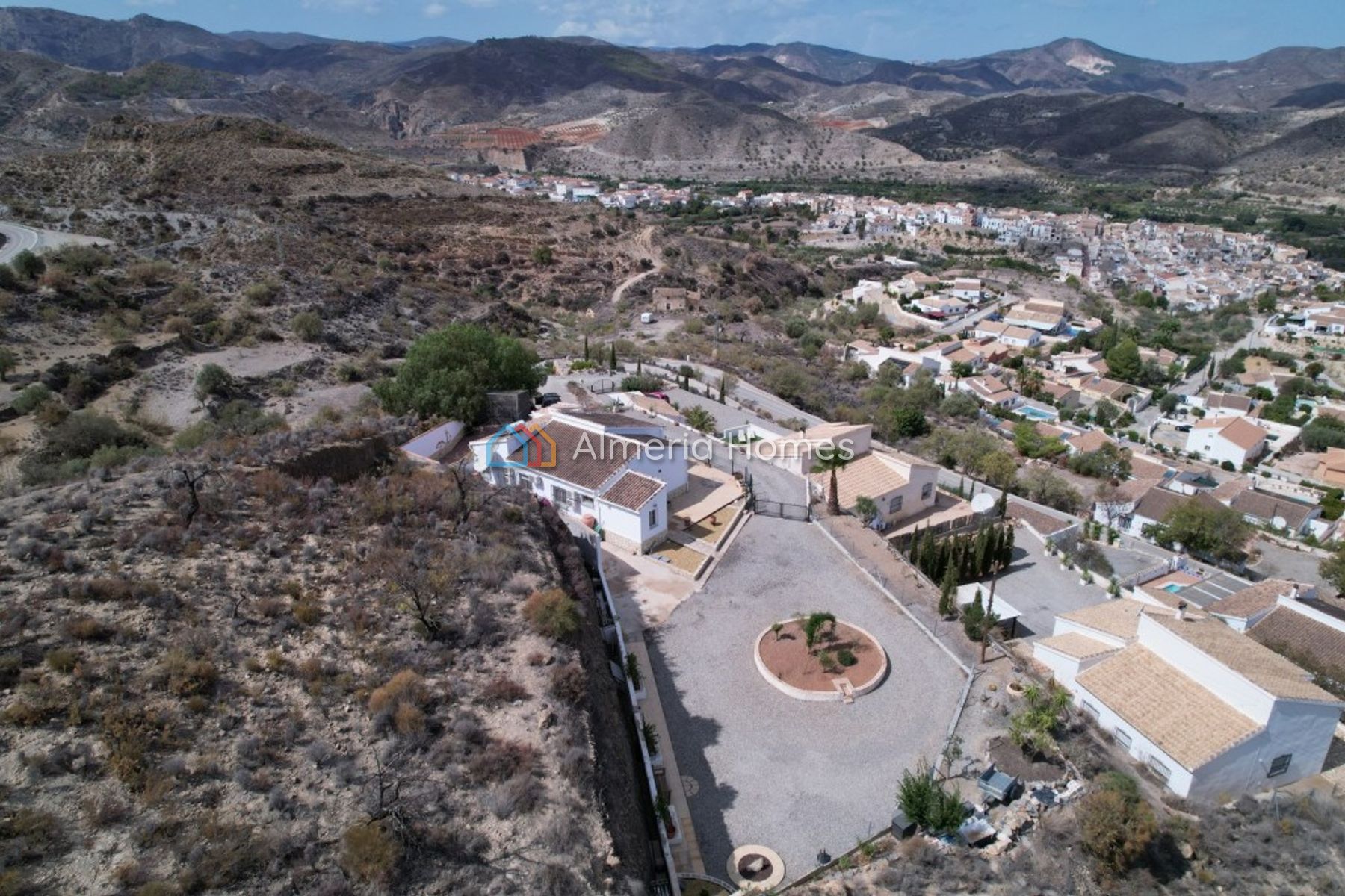 Villa Lola — Villa under offer in Albanchez, Almeria — Image #3