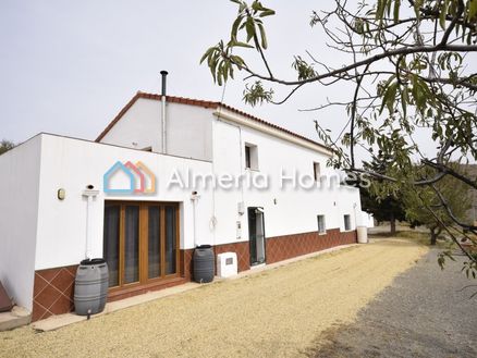 Cortijo Lennon: Country House in Velez Rubio, Almeria