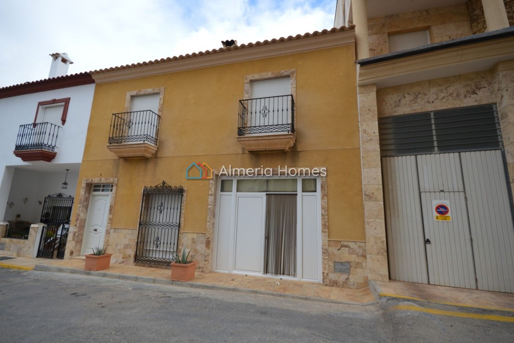 Casa Denali — Town House for sale in Albox, Almeria — Image #1