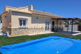 Villa Benji: Villa en venta en Arboleas, Almeria