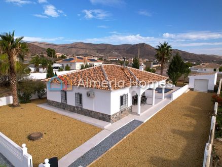 Villa Ladybird: Villa in Arboleas, Almeria