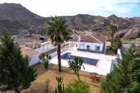 Villa Ladybird: Villa te koop in Arboleas, Almeria