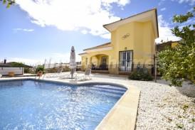 Villa Scarlett: Villa te koop in Partaloa, Almeria