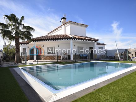 Villa Elvis: Villa in Arboleas, Almeria