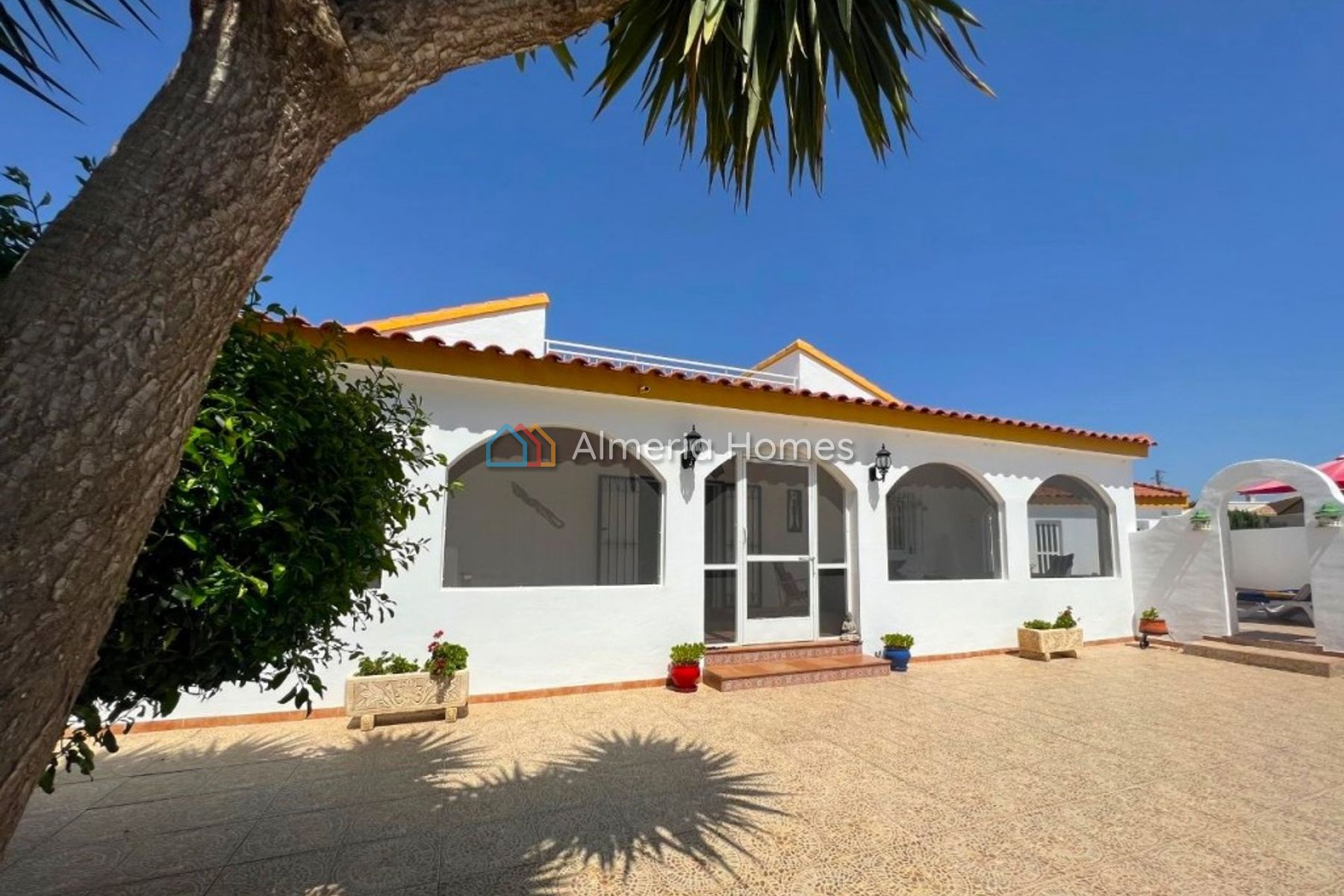 Villa Enoki — Villa for sale in Arboleas, Almeria — Image #1