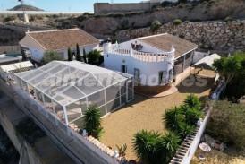 Villa Nemo: Villa for sale in Zurgena, Almeria